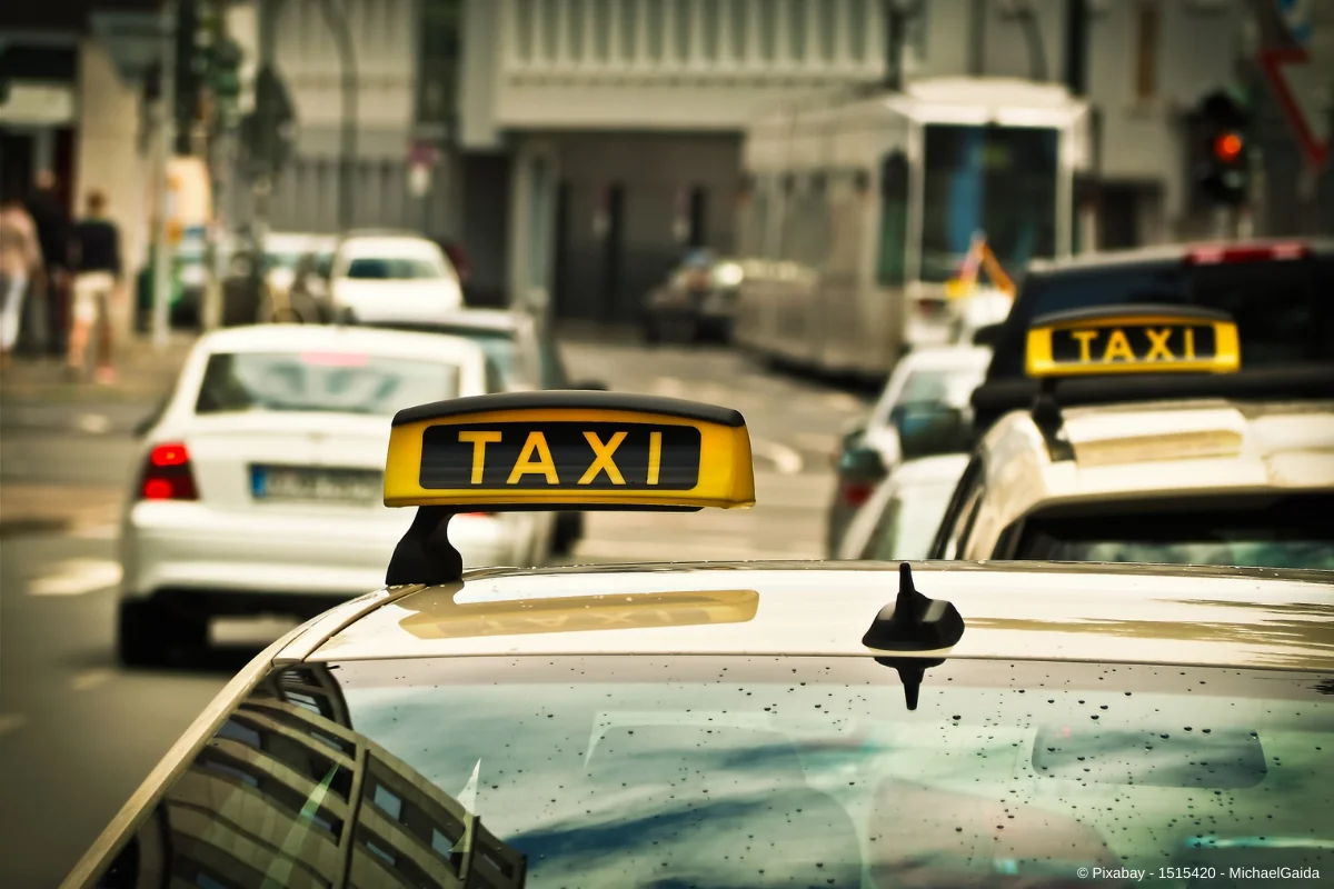 Steuersätze bei Personenbeförderung als Taxifahrten und Mietwagen